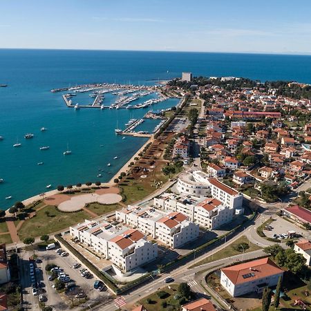 Humagum Sea View Apartment - Garden Palace Umag Exterior photo