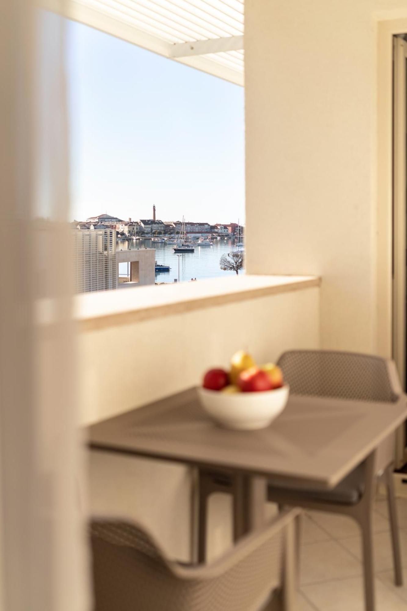 Humagum Sea View Apartment - Garden Palace Umag Exterior photo