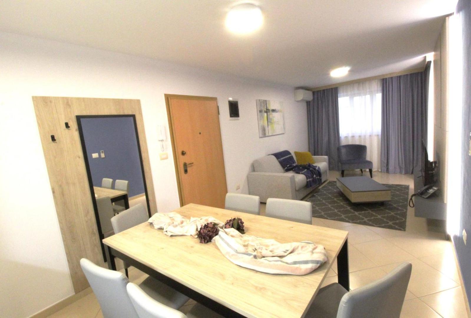 Humagum Sea View Apartment - Garden Palace Umag Exterior photo