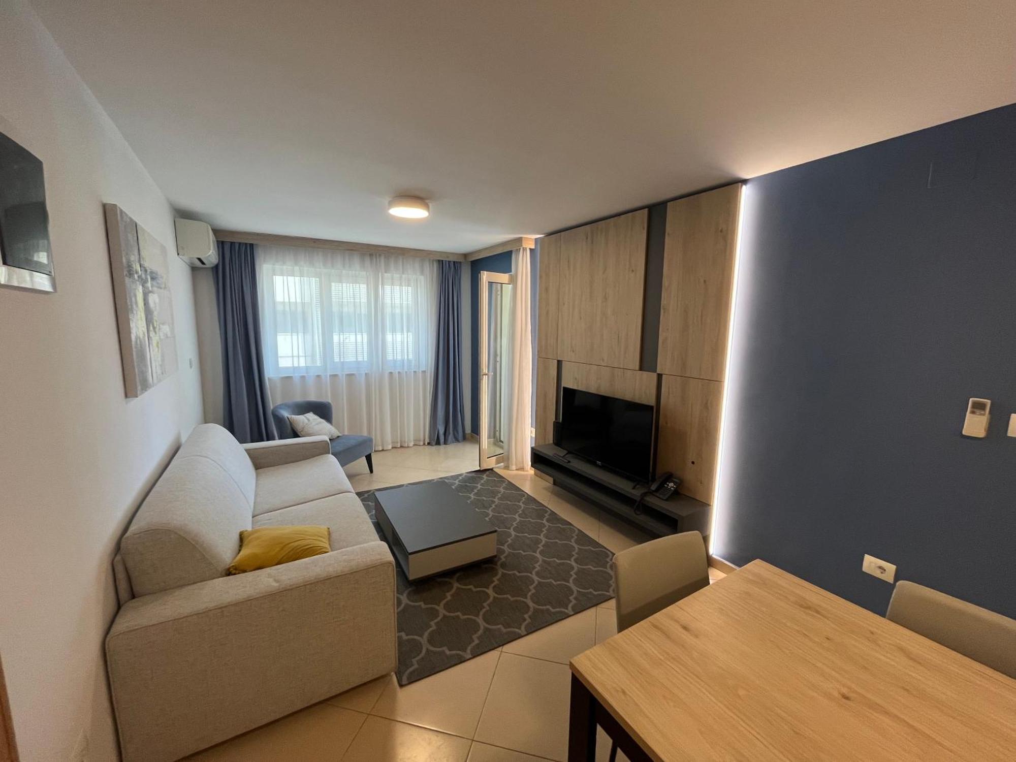 Humagum Sea View Apartment - Garden Palace Umag Exterior photo